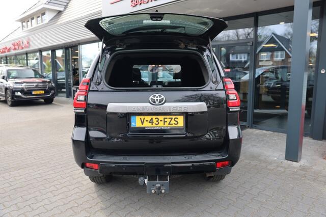 Toyota LAND CRUISER 150 2.8 D-4D 5DRS CHALLENGER A/T VAN