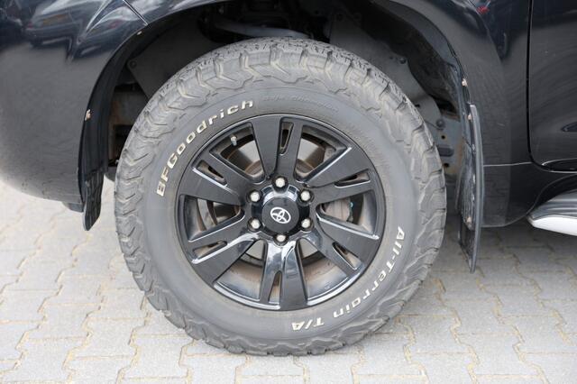 Toyota LAND CRUISER 150 2.8 D-4D 5DRS LOUNGE A/T 5 ZITS