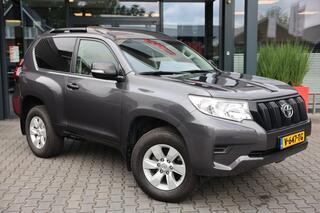 Toyota LAND CRUISER 150