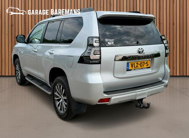 Toyota LAND CRUISER 150 2.8 D-4D-F Executive Blind Van