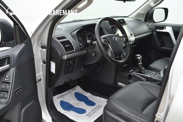 Toyota LAND CRUISER 150 2.8 D-4D-F Executive Blind Van