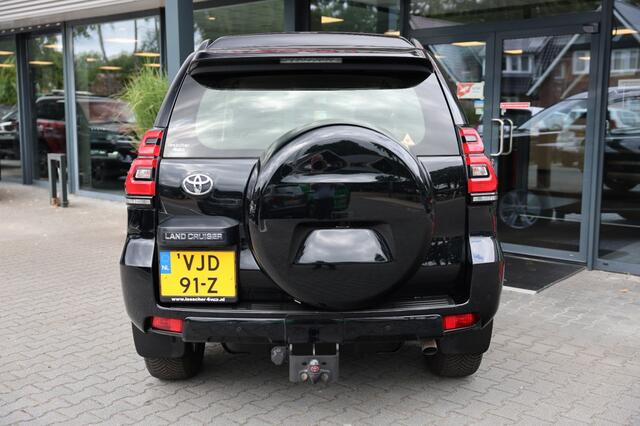 Toyota LAND CRUISER 150 2.8 D-4D 3DRS CHALLENGER A/T VAN