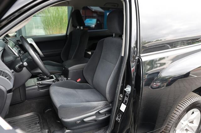 Toyota LAND CRUISER 150 2.8 D-4D 3DRS CHALLENGER A/T VAN