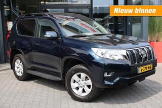 Toyota LAND CRUISER 150