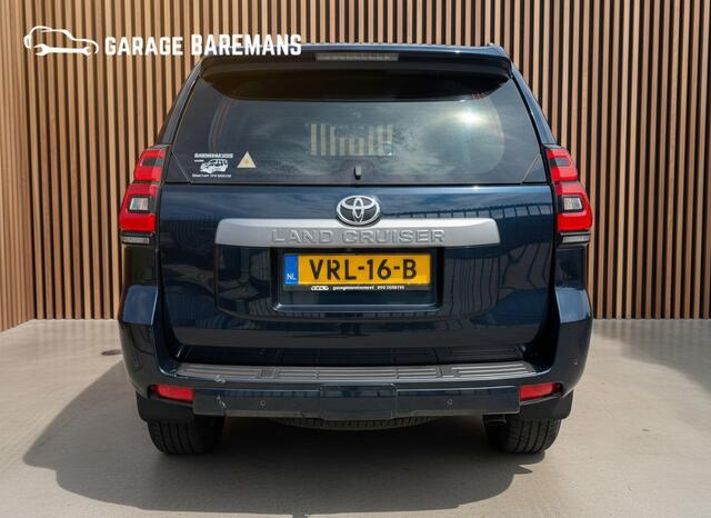 Toyota LAND CRUISER 150 2.8 D-4D-F Challenger Window Van 204 PK