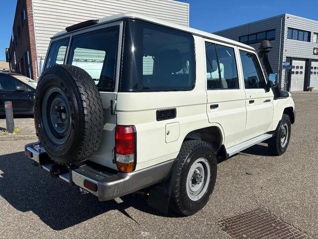 Toyota LAND CRUISER LX LANG 5 PERSOONS 4x4 Airco 4.2 6 Cilinder Diesel