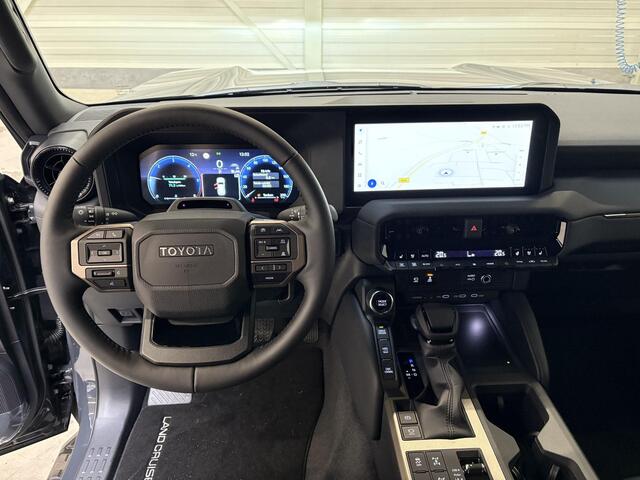 Toyota LAND CRUISER 2.8 D-4D Executive ( Grijs Kenteken ) DEMO DEMO
