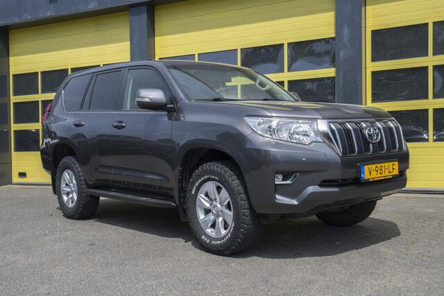 Toyota LAND CRUISER 2.8 D-4D-F Challenger Van Toyota Land cruiser 2.8 D-4D-F CHALLENGER VAN AUT