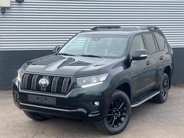 Toyota LAND CRUISER 2.8 D-4D-F Automaat Black Edition Window Van Nieuw uit voorraad leverbaar!Prijs op Grijs kenteken Prijs exclusief BTW