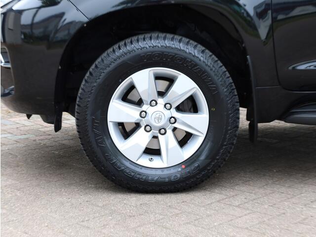 Toyota LAND CRUISER 2.8 D-4D Blind Van | Leder | 3500 kg Trekgewicht | Schuifdak