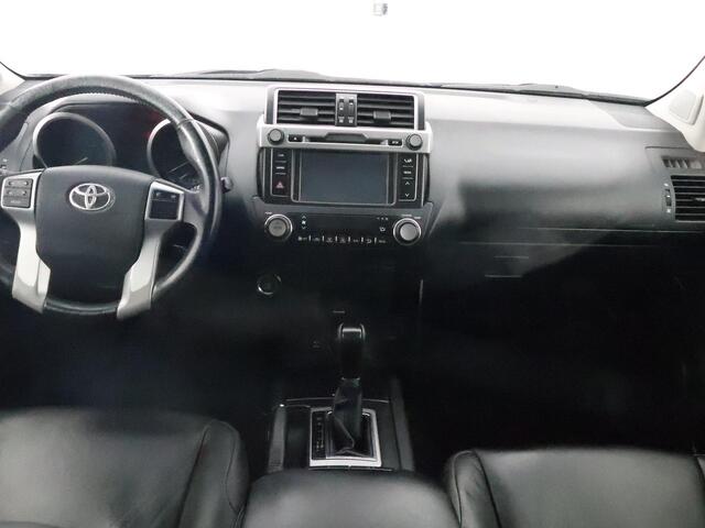 Toyota LAND CRUISER 2.8 D-4D-F Challenger Blind Van Automaat (ex.BTW) | Navigatie | Stoelverwarming | Trekhaak |