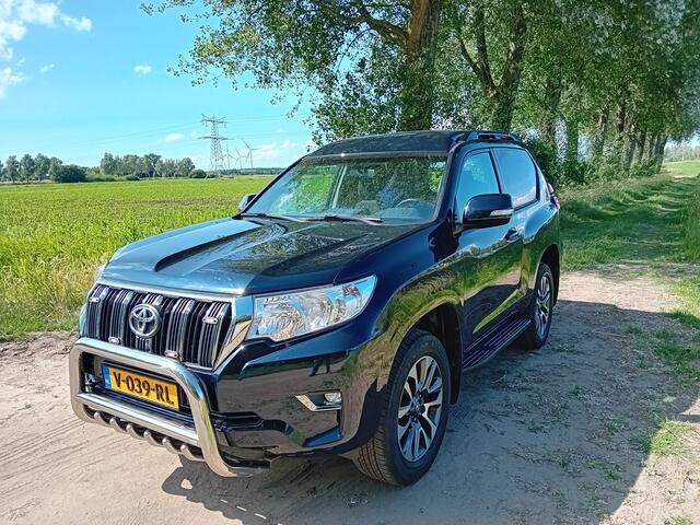 Toyota LAND CRUISER 2.8 D-4D-F Challenger High Roof Blind Van