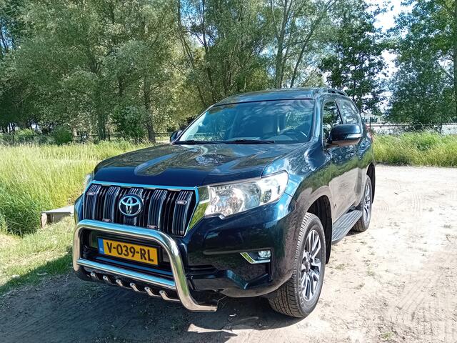 Toyota LAND CRUISER 2.8 D-4D-F Challenger High Roof Blind Van
