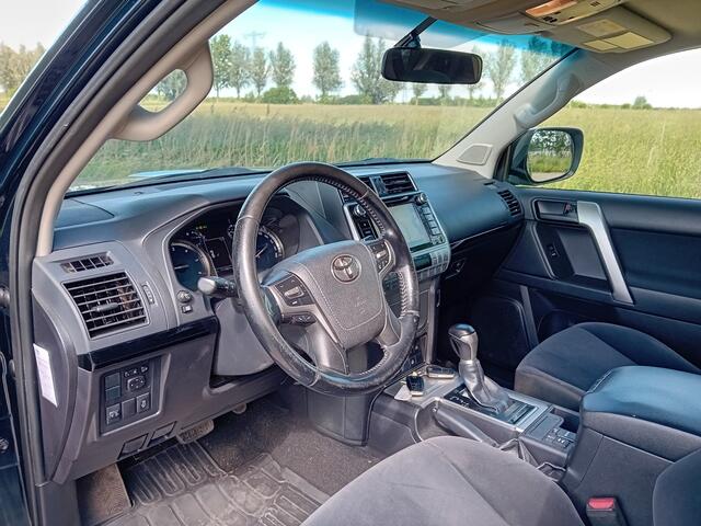 Toyota LAND CRUISER 2.8 D-4D-F Challenger High Roof Blind Van