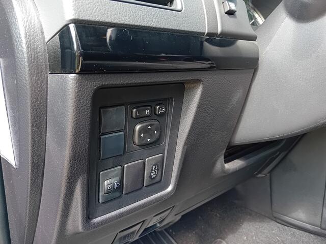 Toyota LAND CRUISER 2.8 D-4D-F Challenger High Roof Blind Van