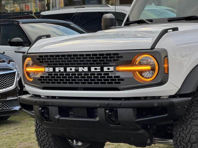 Toyota LAND CRUISER Ford Bronco AWD 2.7L V6 ECOBOOST BADLANDS