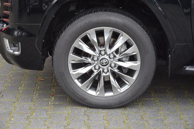 Toyota LAND CRUISER 3.3 D 5DRS 70TH ANNIVERSARY A/T 5 SITZ