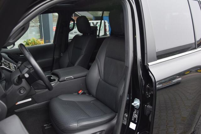 Toyota LAND CRUISER 3.3 D 5DRS 70TH ANNIVERSARY A/T 5 SITZ
