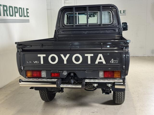 Toyota LAND CRUISER LandCruiser GRJ79 Single Cabine Model 2024 Automatic