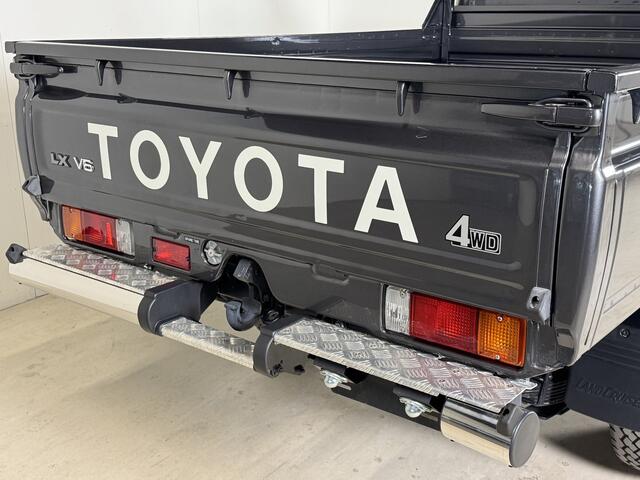 Toyota LAND CRUISER LandCruiser GRJ79 Single Cabine Model 2024 Automatic