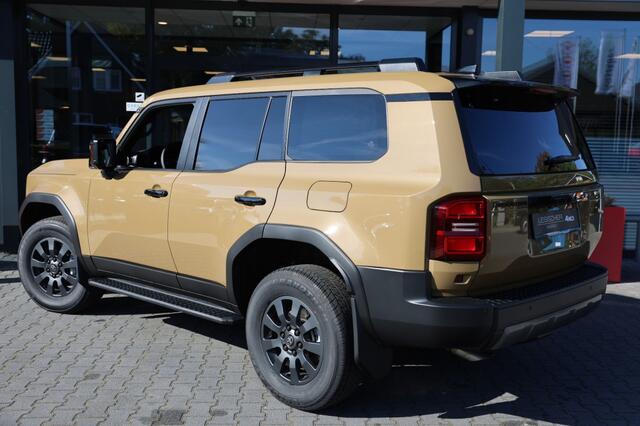 Toyota LAND CRUISER 2.8 D-4D 5DRS EXECUTIVE A/T VAN MET SCHUIFDAK BPM VRIJ