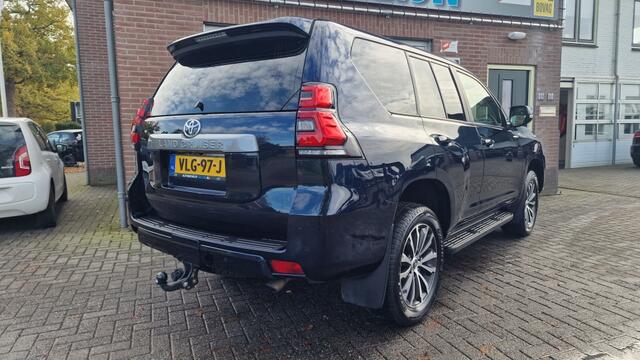 Toyota LAND CRUISER 2.8 D-4D Challenger, Window Van, 3.500KG Trekgewicht!