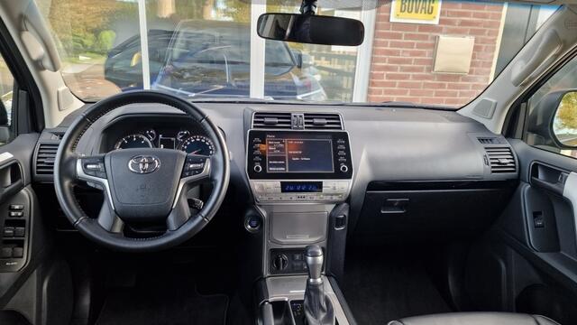 Toyota LAND CRUISER 2.8 D-4D Challenger, Window Van, 3.500KG Trekgewicht!