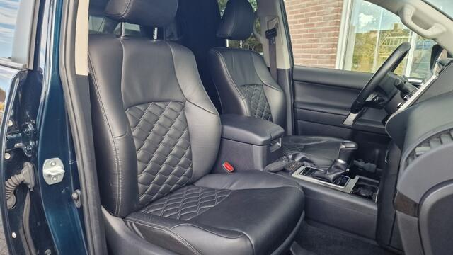 Toyota LAND CRUISER 2.8 D-4D Challenger, Window Van, 3.500KG Trekgewicht!