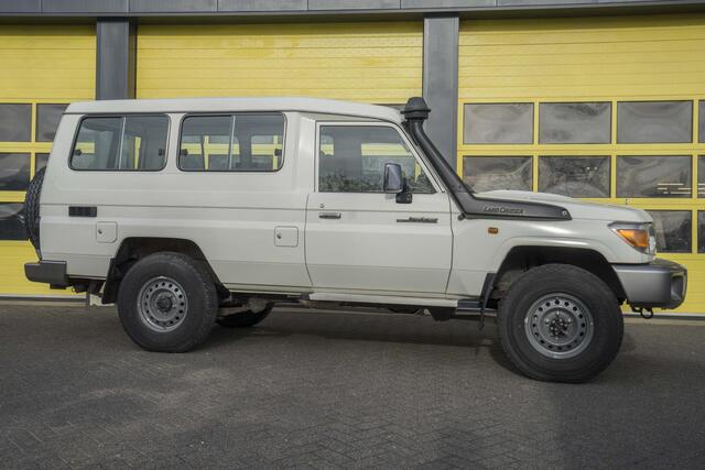 Toyota LAND CRUISER Landcruiser GRJ 78 4.0 V6 Euro6 Airco