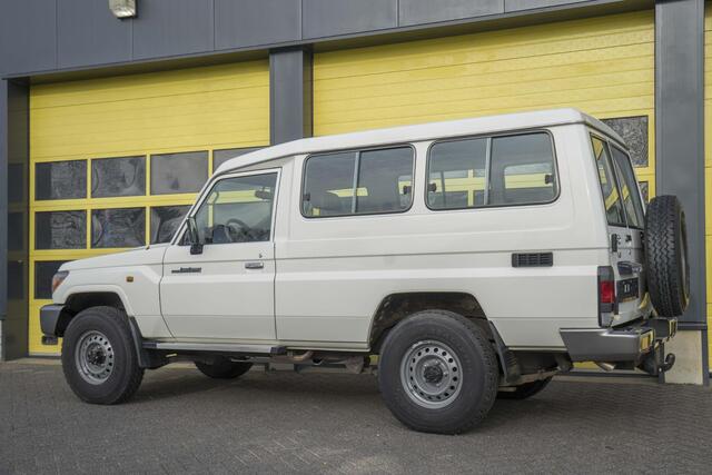 Toyota LAND CRUISER Landcruiser GRJ 78 4.0 V6 Euro6 Airco