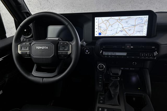 Toyota LAND CRUISER 2.8 D-4D Standard Roof Window Van First Edition | Leder | Panoramadak