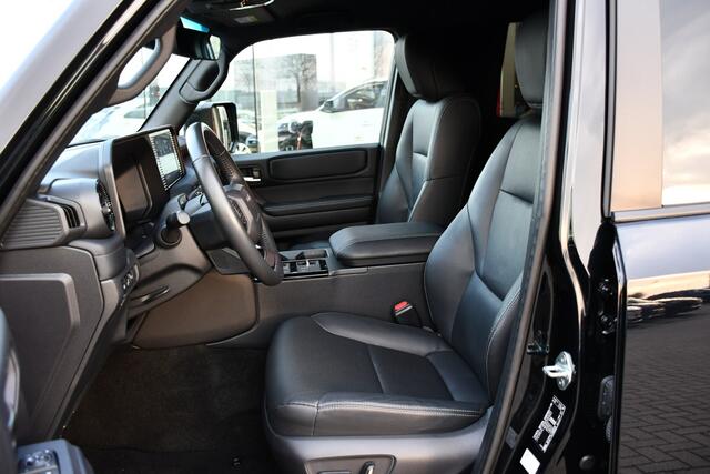 Toyota LAND CRUISER 2.8 D-4D Standard Roof Window Van First Edition Limited Automaat 206pk | Grijs Kenteken | Dodehoekdetectie | Stoelventilatie | Leder | Apple Carplay/Android Auto |