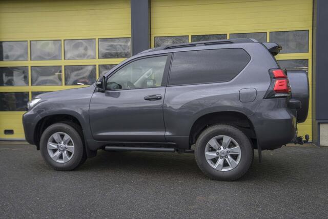 Toyota LAND CRUISER 2.8 D-4D-F Comfort High Roof Blind Van