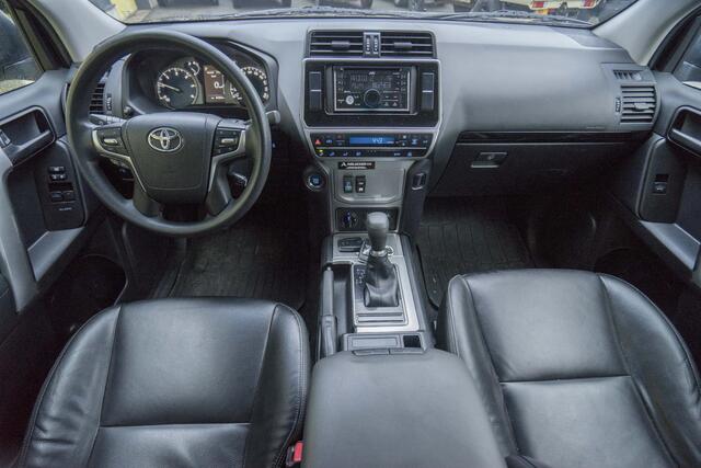 Toyota LAND CRUISER 2.8 D-4D-F Comfort High Roof Blind Van