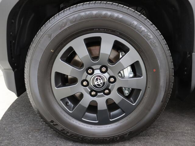 Toyota LAND CRUISER 2.8 D-4D Professional 5p. | Navigatie | 360 Camera | Stoel en stuurwiel verwarmd | Dodehoek Ass. | LM velgen | Draadloze telefoonlader | Leder | Toyota-paasweekend