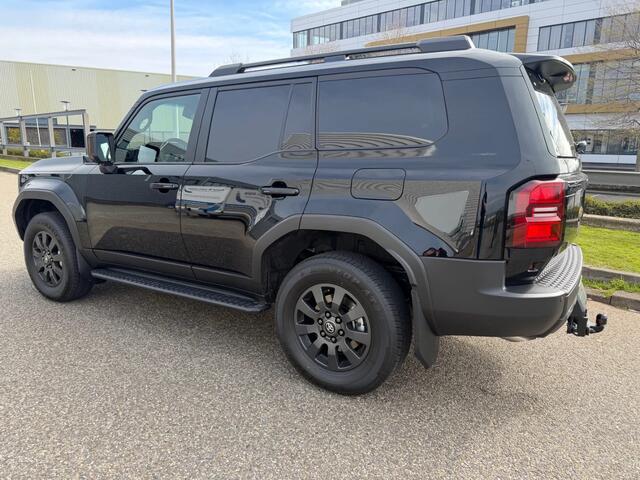 Toyota LAND CRUISER 2.8D-4D Automaat Airco Navi Cruisecontrol Grijs Kenteken BPM VRIJ