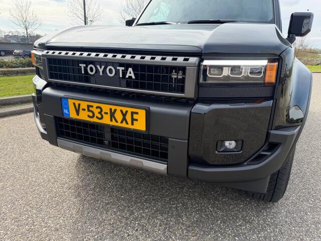 Toyota LAND CRUISER 2.8D-4D Automaat Airco Navi Cruisecontrol Grijs Kenteken BPM VRIJ