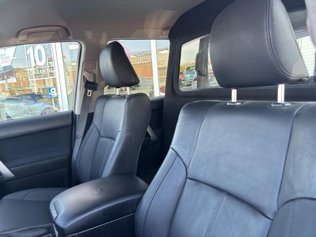 Toyota LAND CRUISER 2.8 D-4D Challenger VAN Grijs kenteken 3000kg trekgewicht met o.a. Leder, Trekhaak, Navigatie. WINDOW VAN