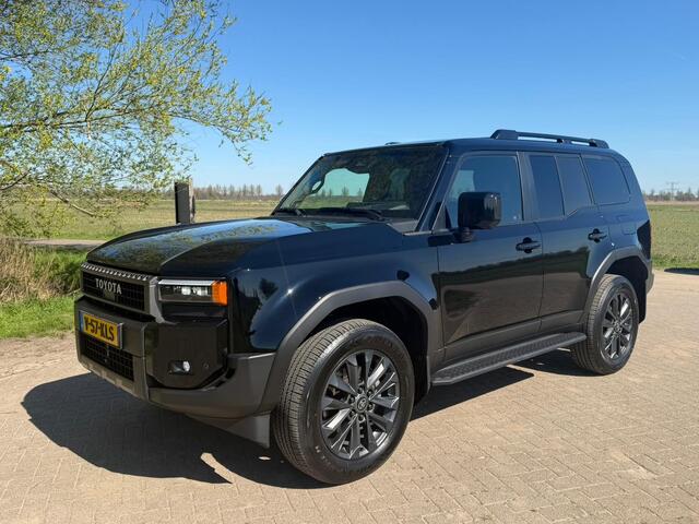 Toyota LAND CRUISER 250 2.8 D-4D Standard Roof Window Van Professional