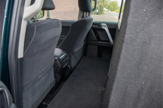 Toyota LAND CRUISER 2.8 D-4D-F Challenger Blind Van Camera, Keyless, Trekhaak