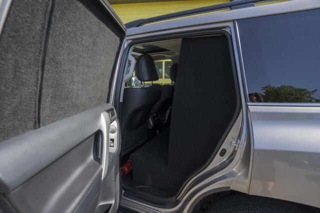 Toyota LAND CRUISER 2.8 D-4D-F Executive High Roof Window Van
