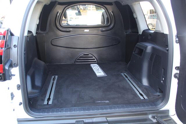 Toyota LAND CRUISER 2.8 D-4D-F Executive Window Van | Rijklaar | Trekhaak | Parelmoerlak | Opendak | Stoelverwarming | Memory | Leder | Dodehoek