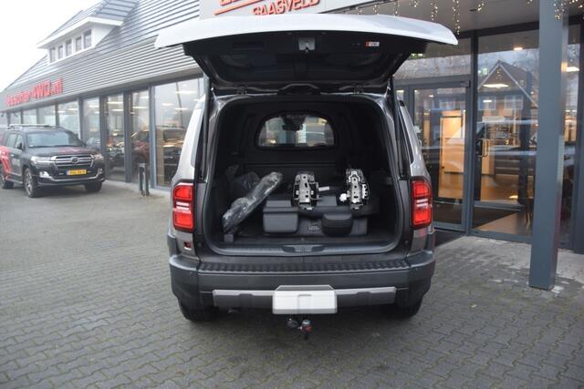 Toyota LAND CRUISER 2.8 D-4D 5DRS hybride 48v PROFESSIONAL PANO DAK A/T VAN