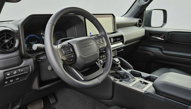 Toyota LAND CRUISER 250 2.8 D-4D Executive 5P. Geel kenteken INCL BTW EN BPM