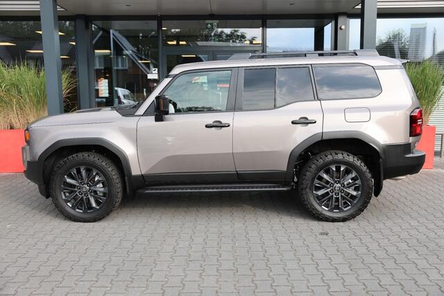 Toyota LAND CRUISER 2.8 D-4D 5DRS PROFESSIONAL A/T VAN