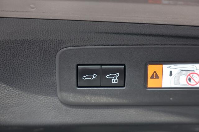 Toyota LAND CRUISER 2.8 D-4D 5DRS PROFESSIONAL A/T VAN
