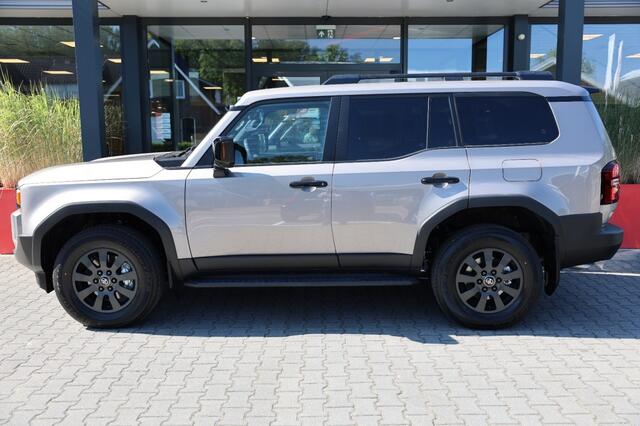 Toyota LAND CRUISER 2.8 D-4D 5DRS MILD HYBRIDE EXECUTIVE A/T VAN