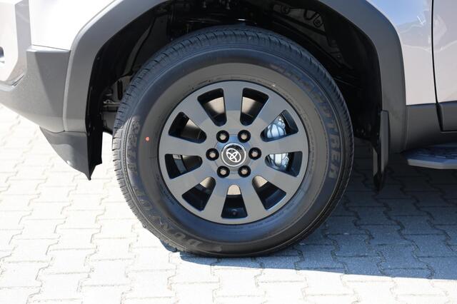 Toyota LAND CRUISER 2.8 D-4D 5DRS MILD HYBRIDE EXECUTIVE A/T VAN