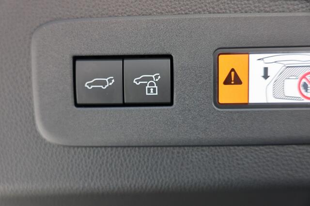 Toyota LAND CRUISER 2.8 D-4D 5DRS MILD HYBRIDE EXECUTIVE A/T VAN