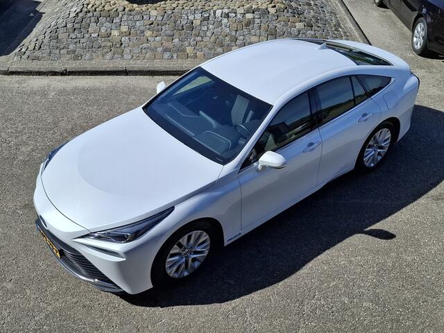 Toyota Mirai WATERSTOF H2 DYNAMIC METALLIC JBL AUDIO APPLE CARPLAY NAVI CAMERA LED ECC